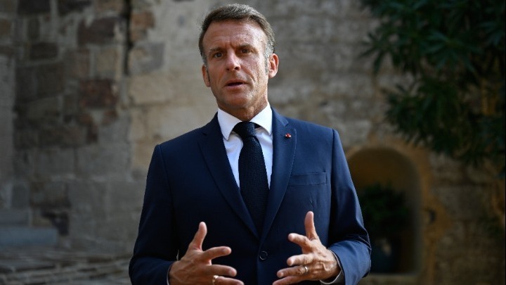 Εμανουέλ Μακρόν: Απαιτείται Επιτάχυνση των Μέτρων Ασφαλείας στο Λούβρο