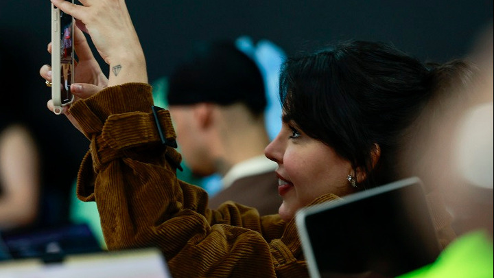 Σχέδιο Νόμου για Περιορισμό Πρόσβασης σε Κοινωνικά Δίκτυα για Ανήλικους