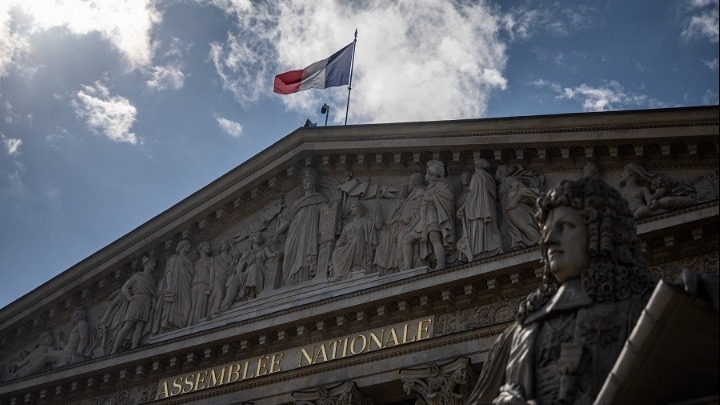 Διχασμός στη Γαλλία για τη φορολόγηση των πλουσίων