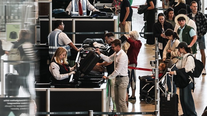 Εντοπισμός drone κοντά στο αεροδρόμιο Βερολίνου: Καθυστερήσεις και ακυρώσεις πτήσεων