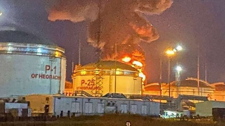 Έκρηξη σε πετροχημικό εργοστάσιο στη Ρωσία