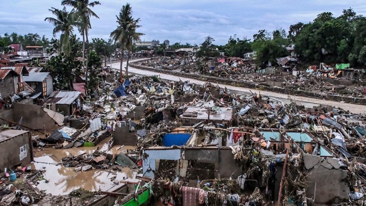 Τυφώνας Καλμάγκι: Αναλυτικός Απολογισμός με Πάνω από 90 Νεκρούς στις Φιλιππίνες