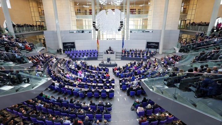 Η πρόεδρος της Bundestag καλεί για απαγόρευση της πορνείας στη Γερμανία