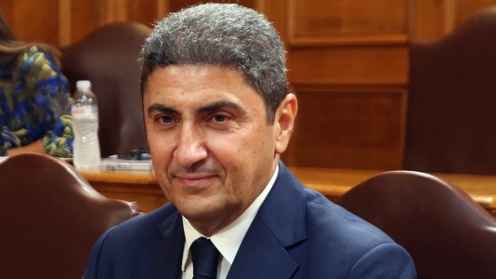 Μάρτυρας στην Εξεταστική Επιτροπή: Ο Λευτέρης Αυγενάκης απαντάει σε κατηγορίες για τον ΟΠΕΚΕΠΕ