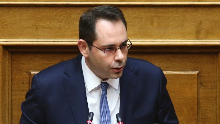 Επίθεση Πετραλιά: Απορρίπτει τις τροπολογίες του ΣΥΡΙΖΑ για το φορολογικό νομοσχέδιο