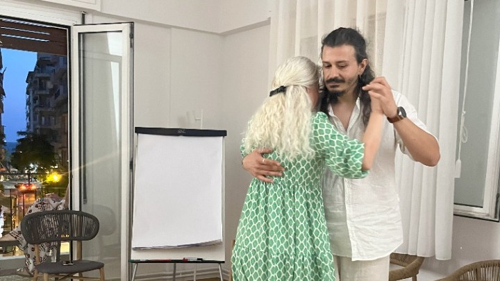 Το gestalTango: Όταν ο χορός γίνεται θεραπεία και η συνάντηση αληθινή