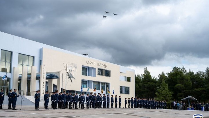 Επιτυχημένη Open Day στη Σχολή Ικάρων με Πολιτική και Στρατιωτική Ηγεσία