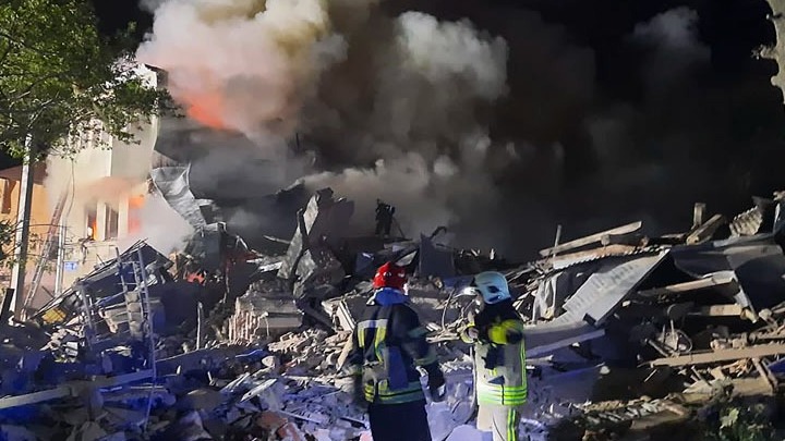 Επίθεση drones στην Κραματόρσκ: Ένας νεκρός και πυρκαγιά σε εκπαιδευτική υποδομή