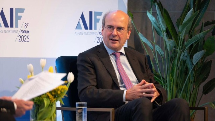 Συνέντευξη Κωστή Χατζηδάκη: "Η Ελλάδα σε σταθερή τροχιά στην εξωτερική πολιτική"