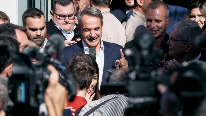 Κυριάκος Μητσοτάκης: Στήριξη στους Έλληνες με αυξήσεις στους μισθούς και μείωση φόρων