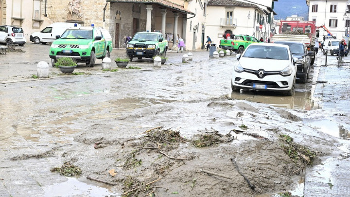 Αγνοούνται δυο άνθρωποι λόγω κακοκαιρίας στην Ιταλία