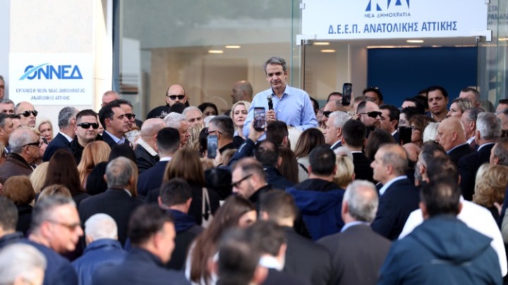 Αναβαθμίζοντας τα Κέντρα Υγείας: Η Επίσκεψη του Πρωθυπουργού στο Μαρκόπουλο