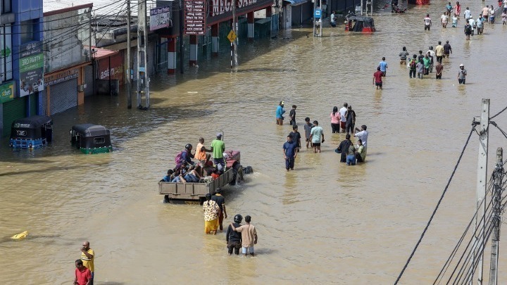 Νέες προειδοποιήσεις για κατολισθήσεις στη Σρι Λάνκα λόγω βροχοπτώσεων