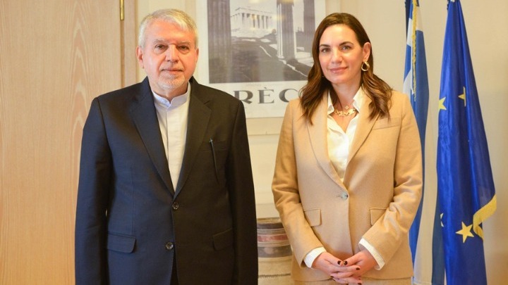Συνάντηση υπουργών για την τουριστική συνεργασία Ελλάδας-Ιράν