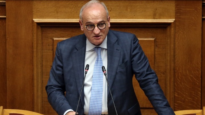 Οικονομική Ανάλυση: Η Ελλάδα αντιμετωπίζει προκλήσεις στην παραγωγικότητα και το βιοτικό επίπεδο